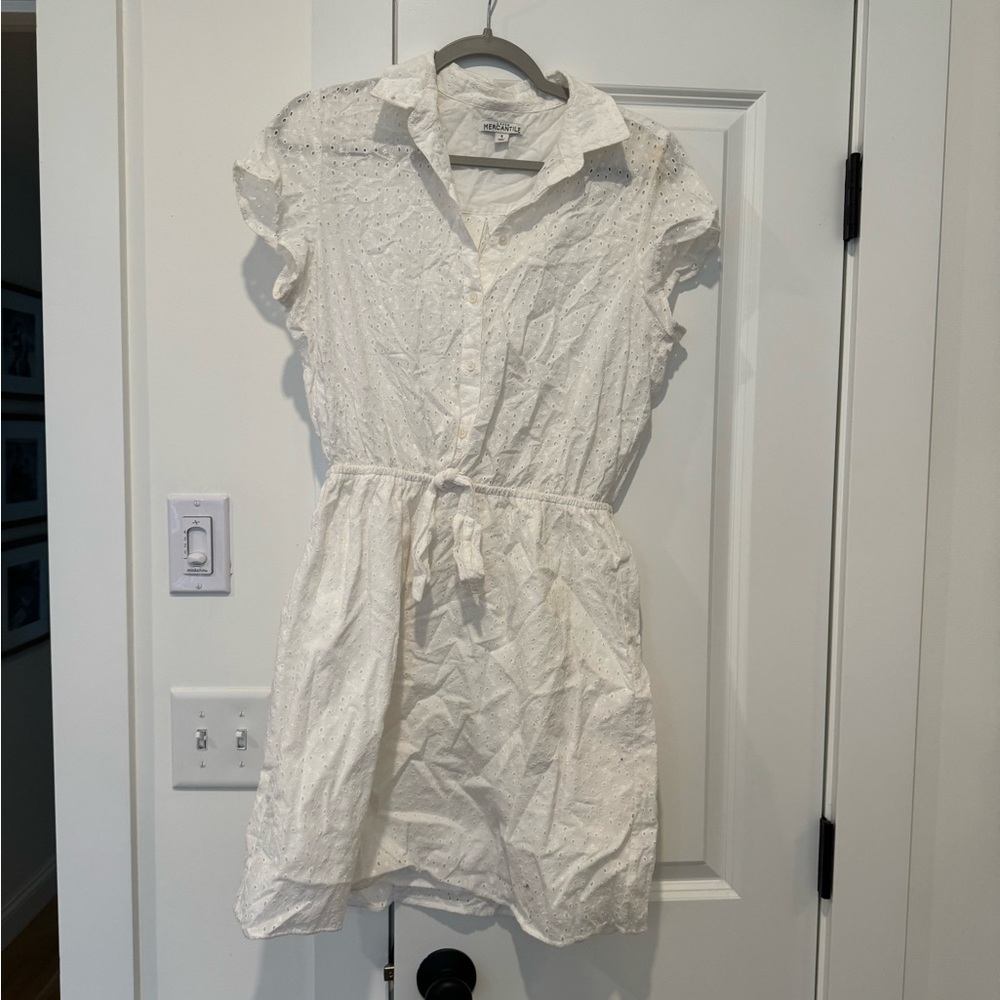White eyelet collared button down dress